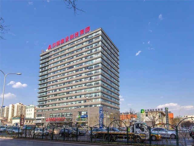 无臂闭门器生产厂家